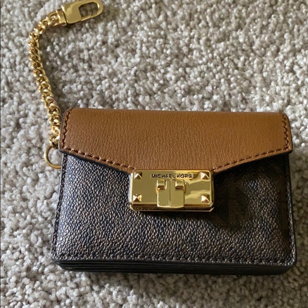 Gorgeous Michael Kors wallet!!